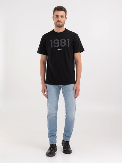 REPLAY CREWNECK T-SHIRT IN JERSEY WITH EMBOSSED PRINT