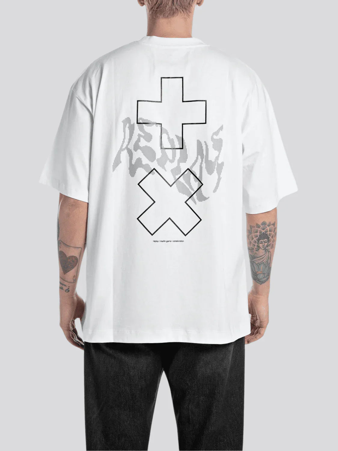 REPLAY CREW-NECK T-SHIRT WITH REPLAY X GARRIX GRAPHIC PRINT FRONT AND BACK